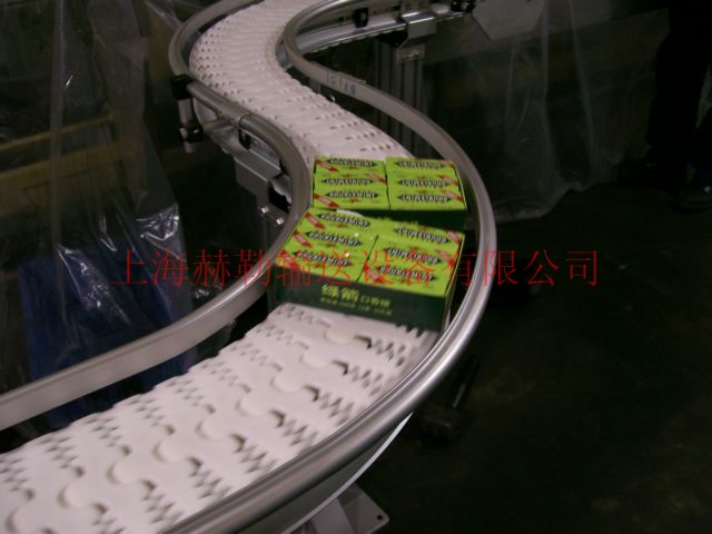 柔性鏈板能停止高精度的運(yùn)動，其各鏈節(jié)的磨損伸長平均，能保持十分高的運(yùn)動精度。